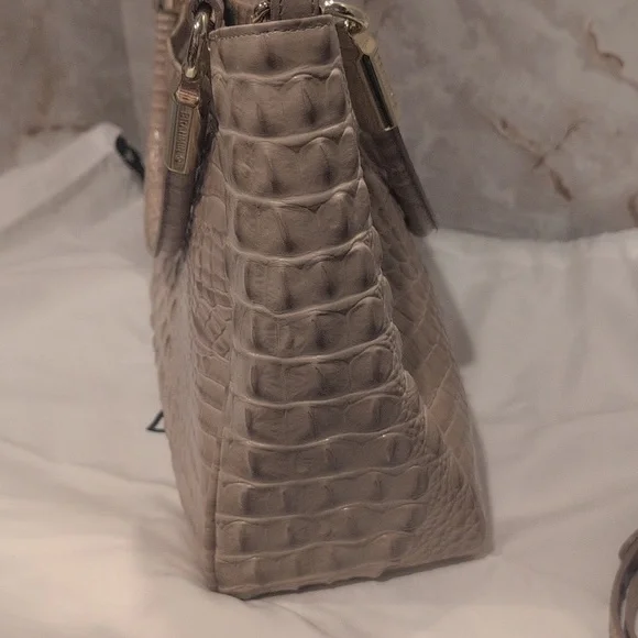 Brahmin Melbourne Ruby Satchel Euc